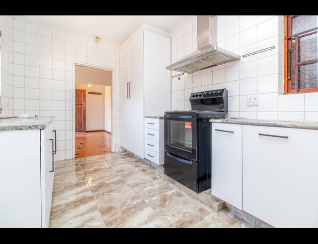 4 BEDROOM FREEHOLD FOR SALE IN WELTEVREDEN PARK